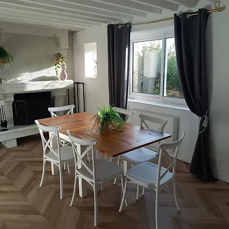 La Maison De Juliette Maison Entiere Avec Garage Et Terrain