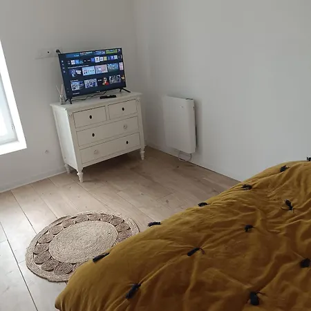 La Maison De Juliette Maison Entière Avec Garage Et Terrain Hébergement de vacances Condé-sur-Sarthe
