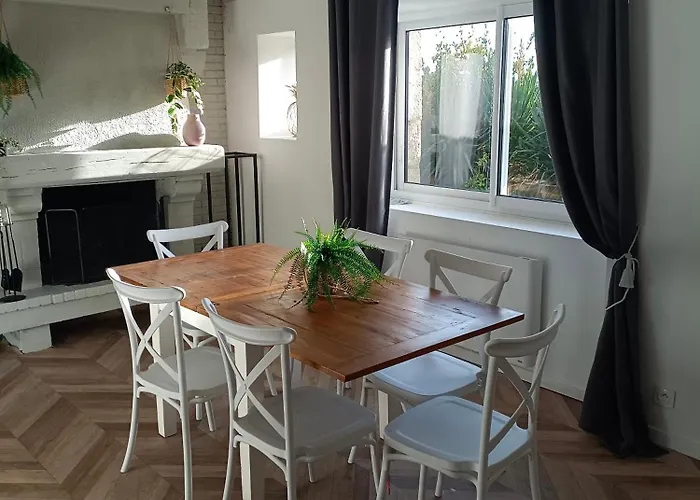 La Maison De Juliette Maison Entiere Avec Garage Et Terrain